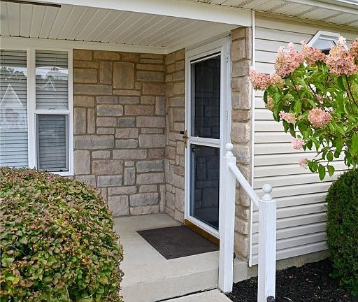 4th image of 1206 Blue Bird Ct