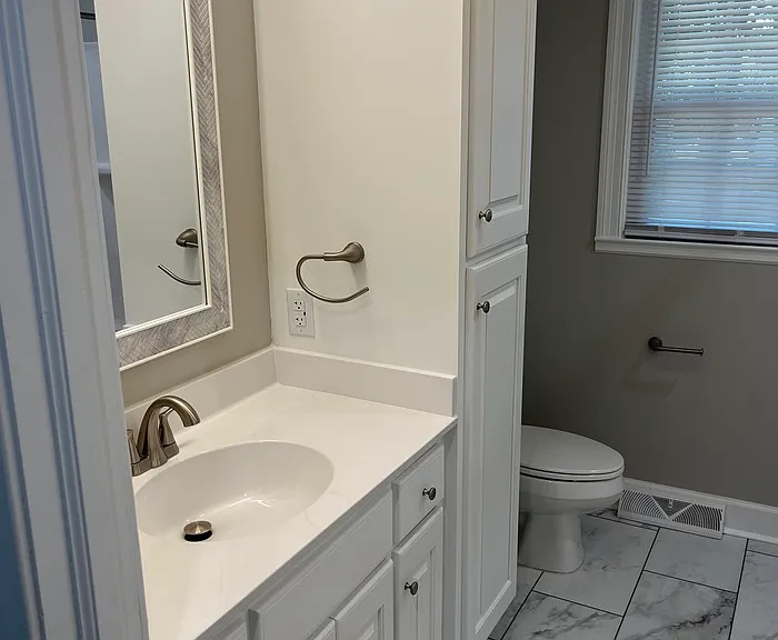1305 Colonial Ave NW — Photo 2