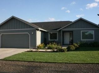 920 Lasalle St, Harrisburg, OR 97446