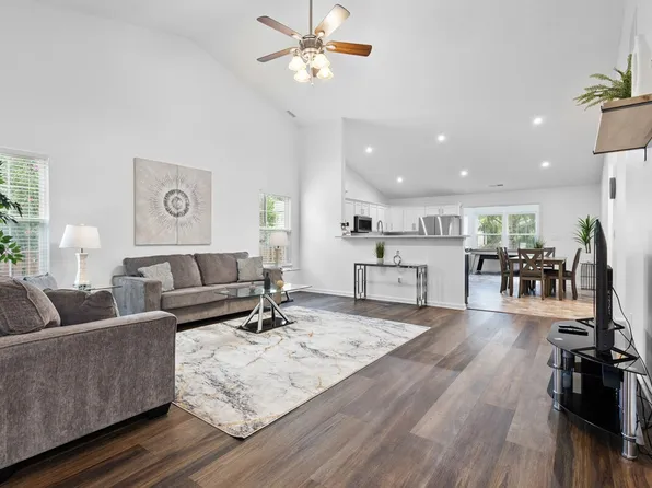 11179 Catalina Dr #Id1285075p, Fishers, IN 46038