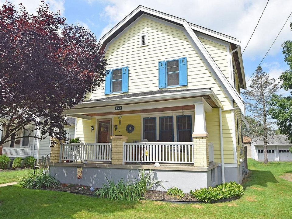 1st image of 620 Lewis Ave