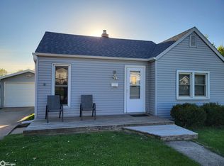 913 S 7th Ave, Marshalltown, IA 50158
