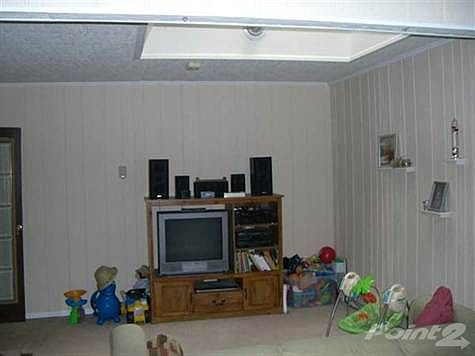 4th image of 19 Melody Lake Dr