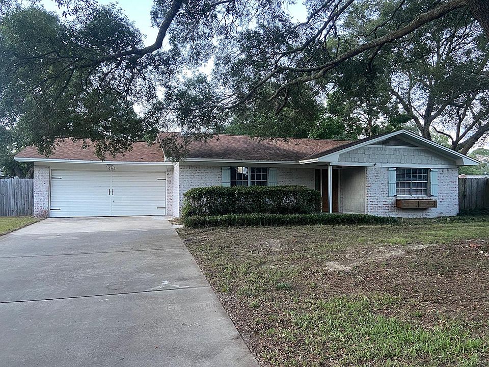 1st image of 605 Bayou Ln