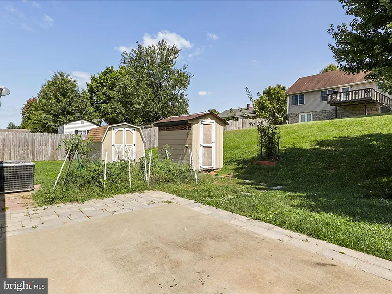 1114 Ashby St — Photo 21