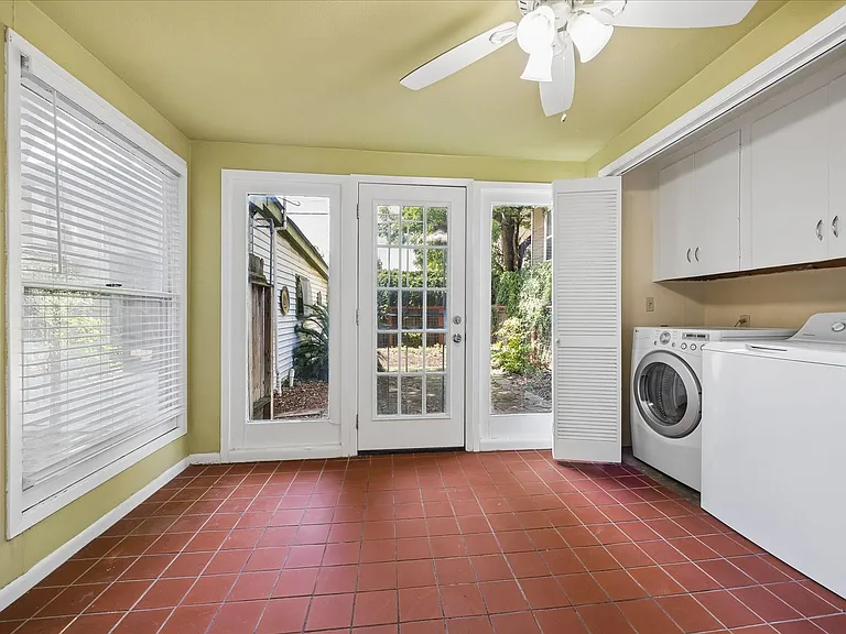 1719 Harold St — Photo 16
