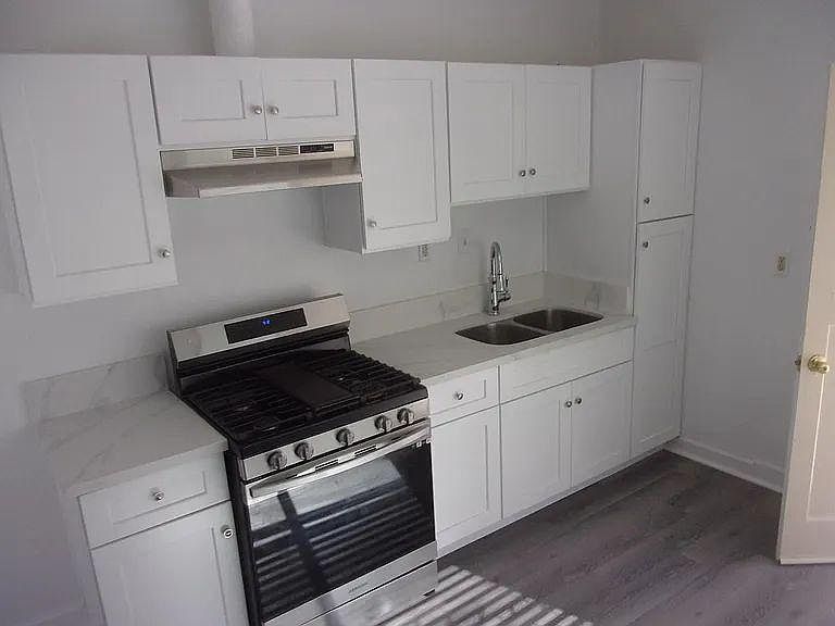 2nd image of 72399 S Pickering Ave