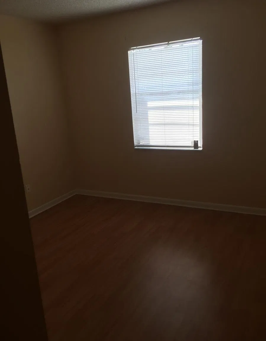4 bed, 1790 sqft, $2,000 — Photo 2