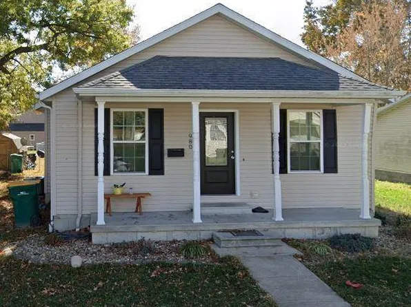 980 N 6th St, Breese, IL 62230