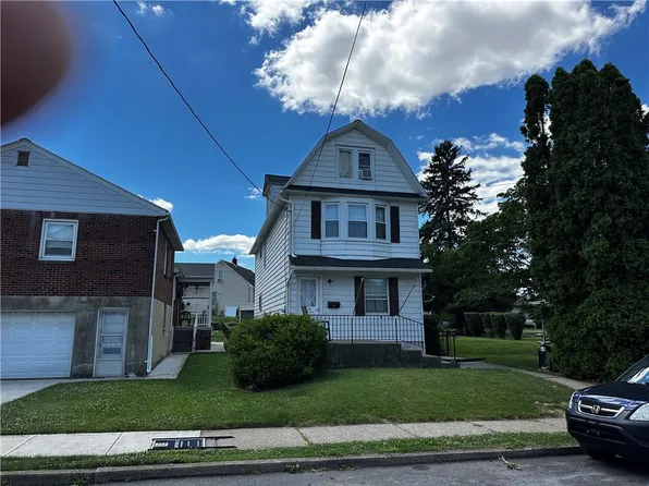 134 E High St, Hellertown, PA 18055