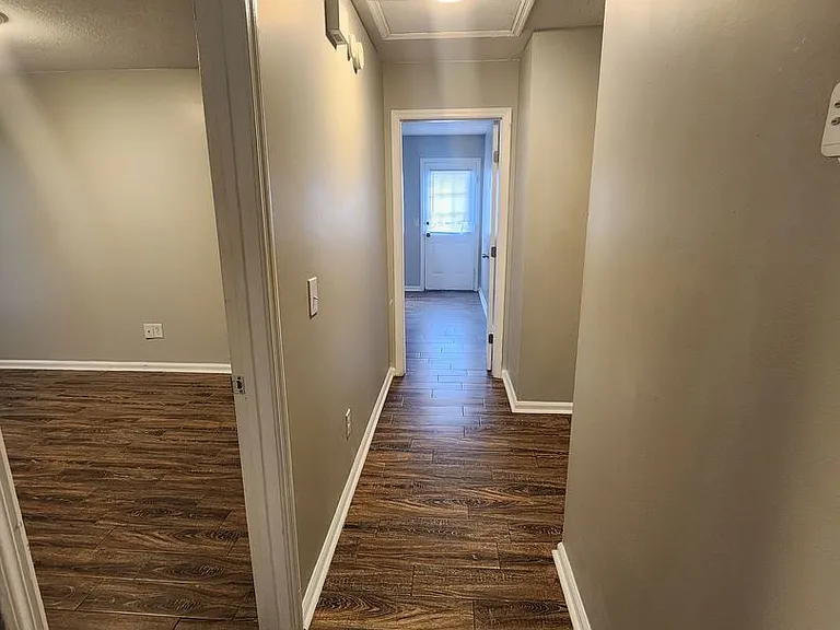 803 Madison Dr — Photo 11