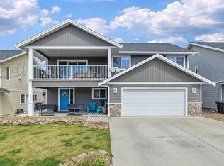 3166 Shetland Rd, Kelowna, BC V1V 3B1