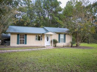 1153 Carrier Rd, Oakdale, LA 71463