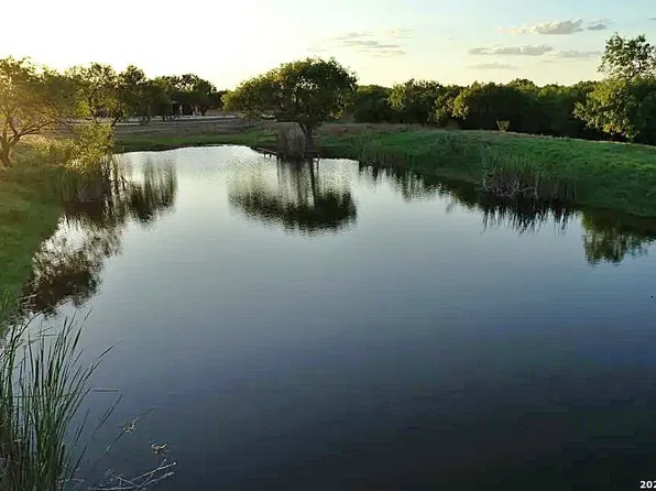 830 County Road 339, Jourdanton, TX 78026