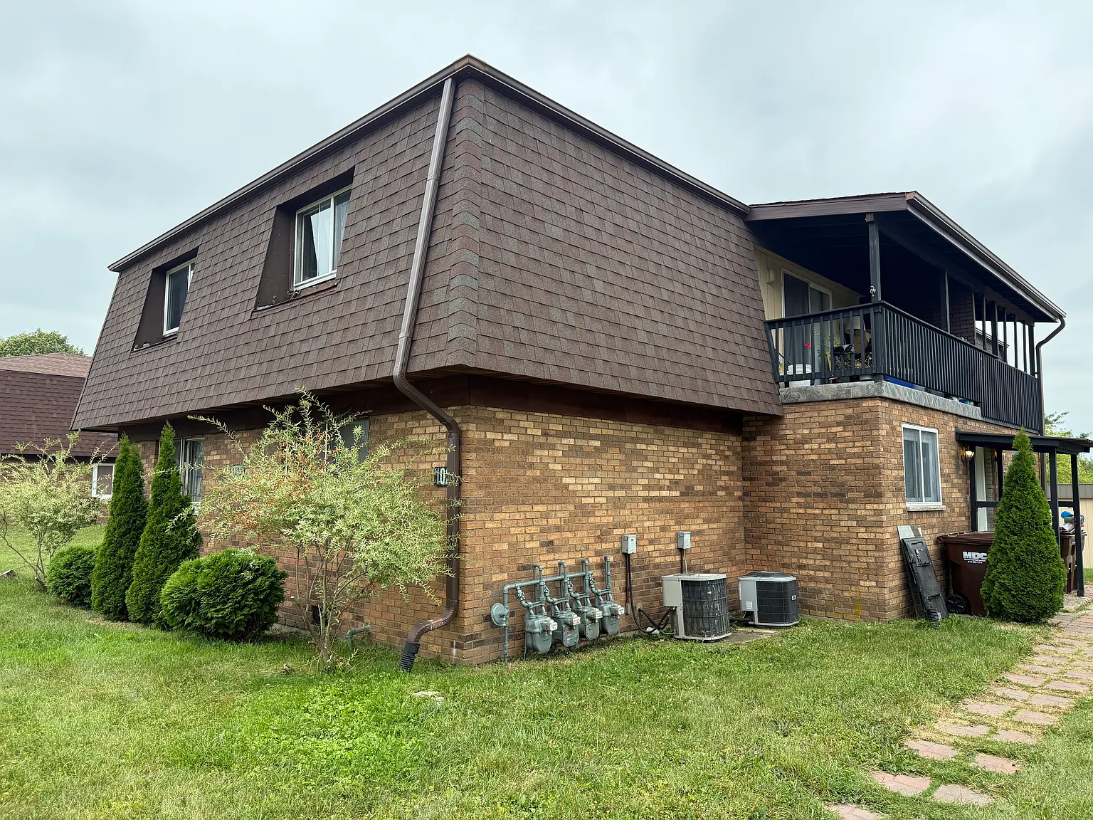 2 bed, 825 sqft, $1,400 — Photo 3