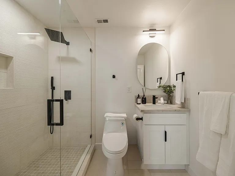 24262 Lysanda Dr — Photo 39