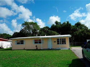 754 Camellia Dr, North Fort Myers, FL 33903