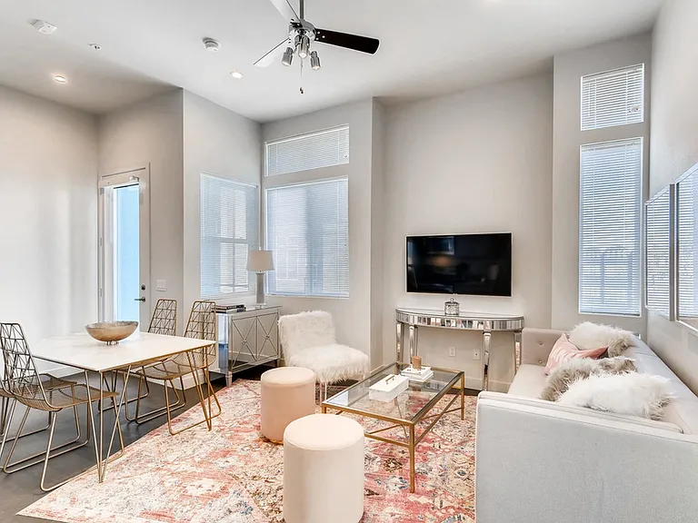 C3 Lofts — Photo 25