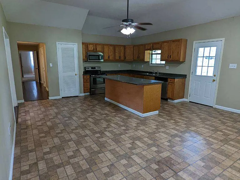 15547 Farm To Market Rd #279 — Photo 4