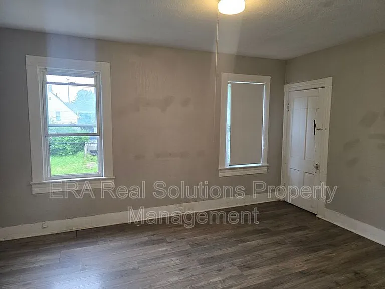 3721 W 33rd St — Photo 7
