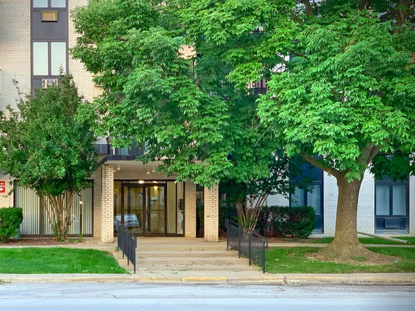 9701 N Dee Rd Unit 4N, Niles, IL 60714