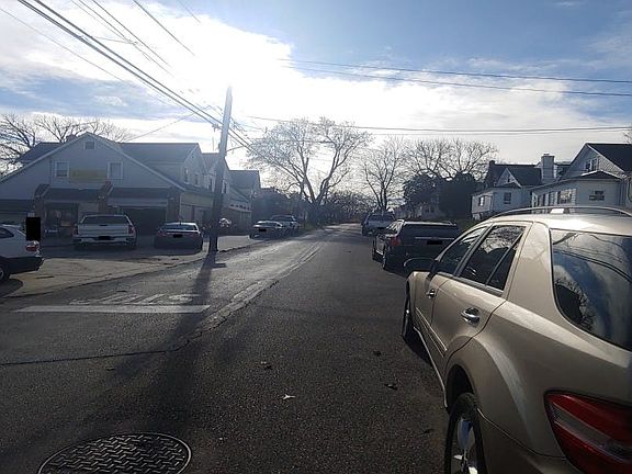 5th image of 218 Wildwood Ave