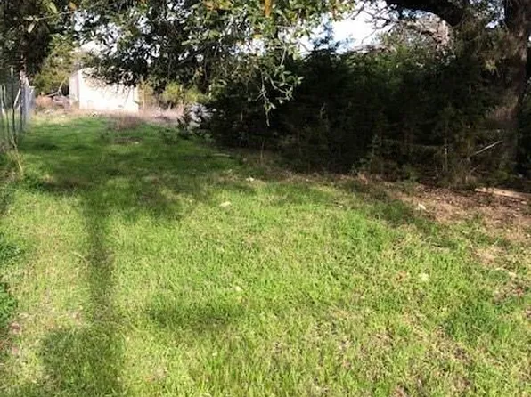 741 Tamarack Dr, Canyon Lake, TX 78133