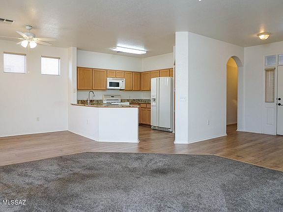 5th image of 2444 Candlewood Dr