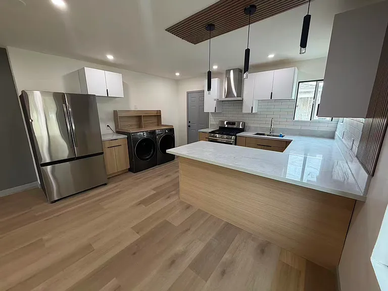 3416 Twin Ave — Photo 2