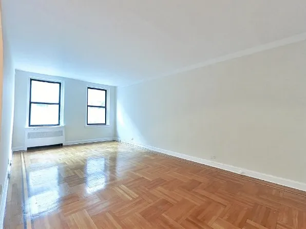 405 E 72nd St APT 2G, New York, NY 10021