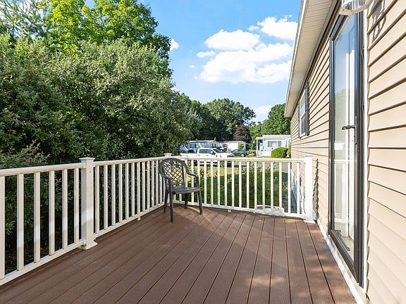 4th image of 1 Asher Ln