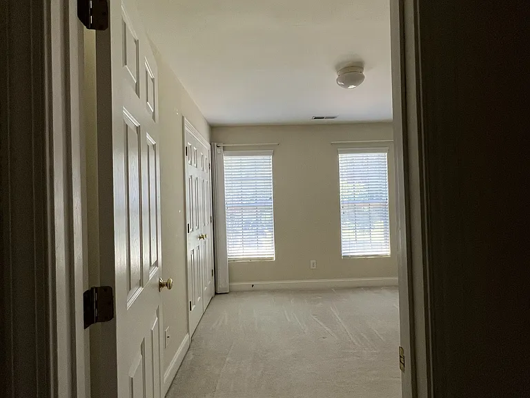 Guest Room 1 (upstairs)