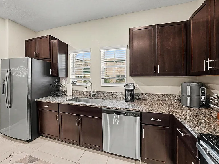 4524 Tuscan Loon Dr — Photo 8