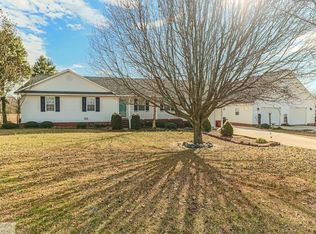 497 Club Knolls Rd, Dudley, NC 28333