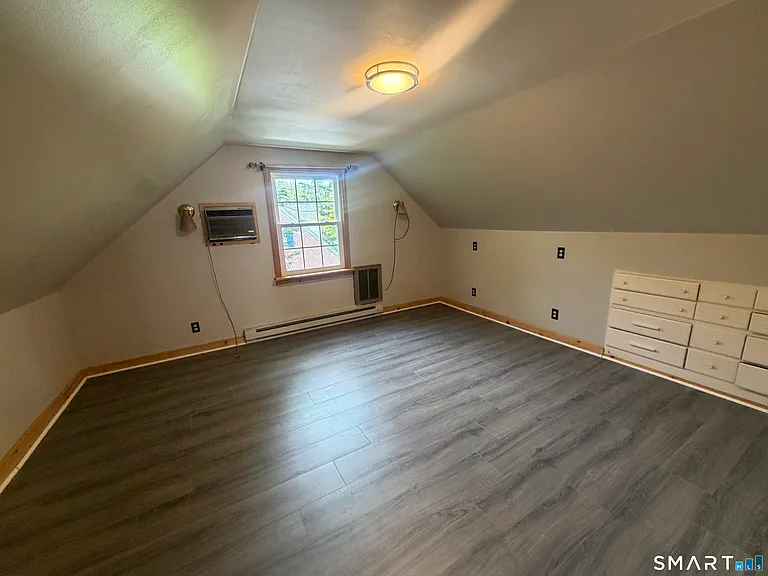 16 Harding Ave — Photo 8