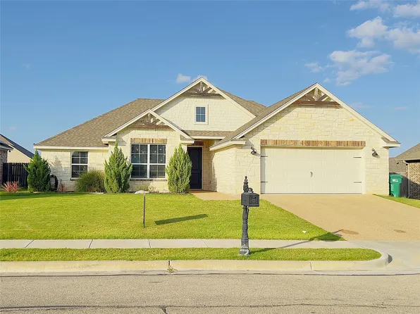 395 Cavitt Ct, Waco, TX 76706