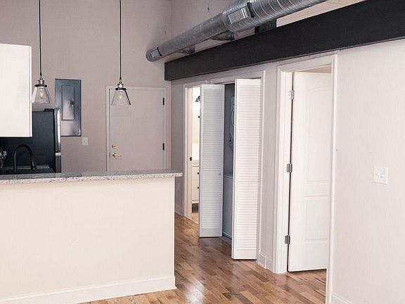 2nd image of 124 Trenton St #101