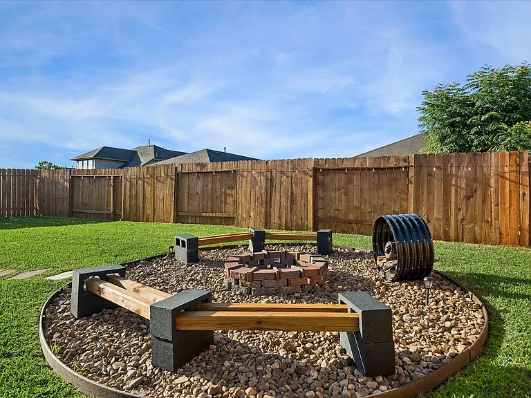 29523 Patricias Way — Photo 21