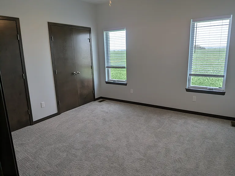 3601 S Heather Ave — Photo 6