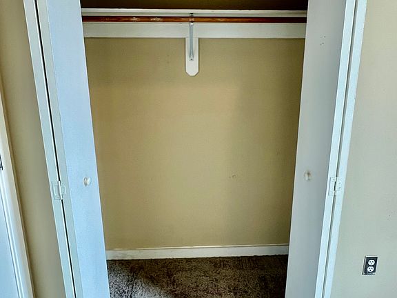 3rd image of 1114 W Cary St APT 5