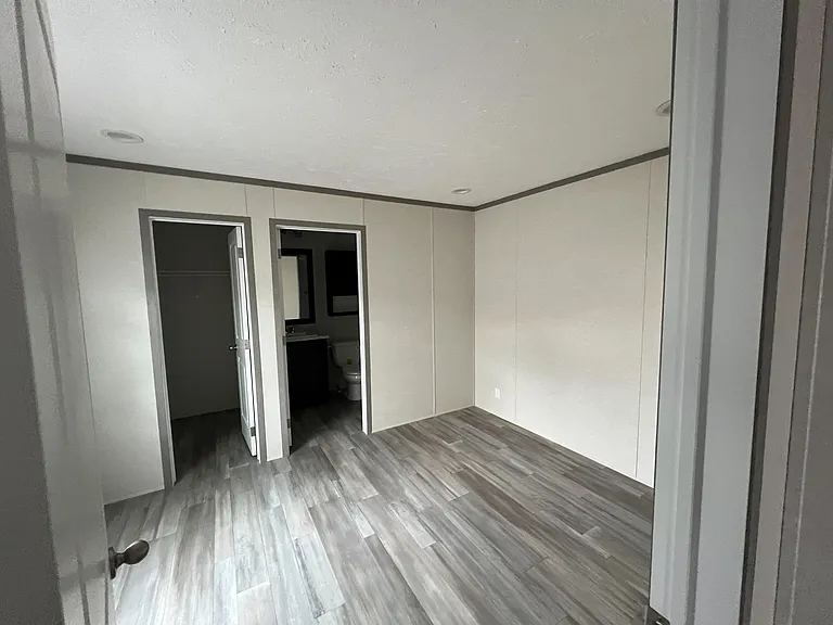 1713 Pella Ave #34 — Photo 5