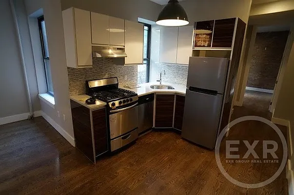 Rented by EXR | media 52