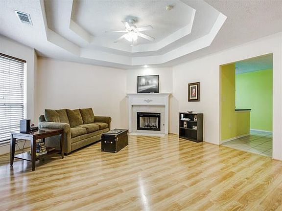 5th image of 2417 Park Vista Dr