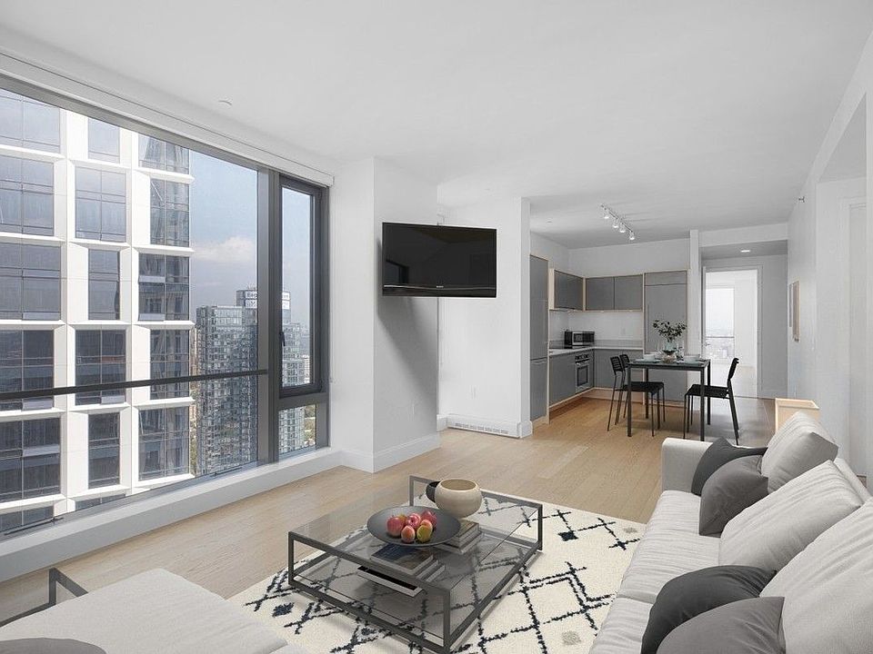 1st image of 10 City Pt APT 29P