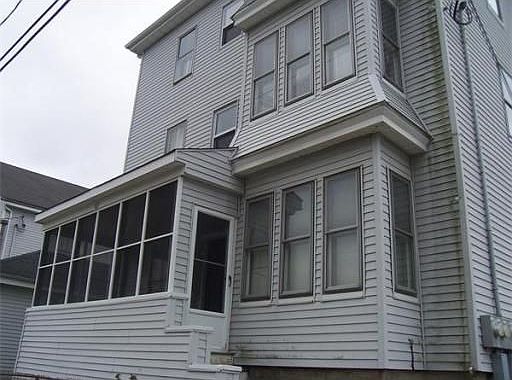 Building Photo 3