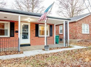 7706 Garden Ave, Saint Louis, MO 63119