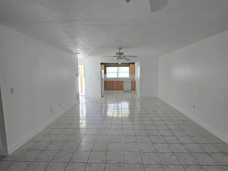 1706 Azalea Ct — Photo 7