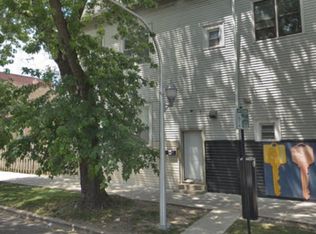 1402 W School St #2R, Chicago, IL 60657