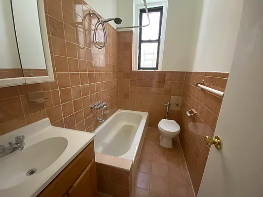 Rented by S&M Associates Realty LLC | media 3