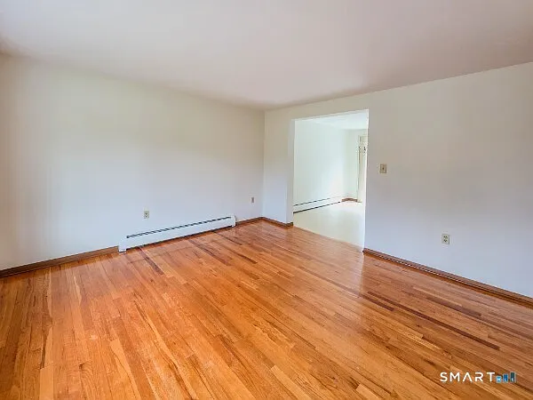 105 Northfield Rd — Photo 8